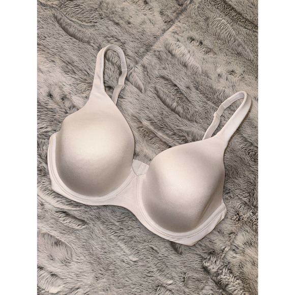 LIKE NEW! Vanity Fair White Full Coverage Bra- 34D - Picture 1 of 3